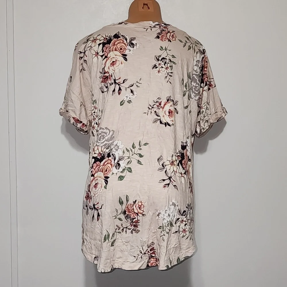 Maurices 24/7 Floral Tee Size Xtra Large - Picture 2 of 4